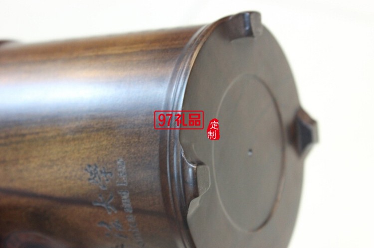 學(xué)校慶典商務(wù)禮品 紅木筆筒 河南財經(jīng)政治大學(xué)定制案例