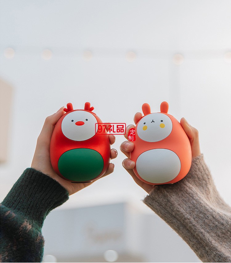 COINBIG定制 自發(fā)熱充電寶二合一便攜卡通迷你移動電源 可定制