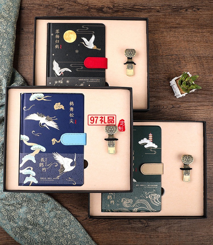 中國(guó)風(fēng)復(fù)古U盤套裝禮盒