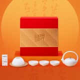 把中秋的溫柔調(diào)進(jìn)香里，拆開就是滿屋團(tuán)圓氣一禮盒藏盡中秋月