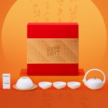 把中秋的溫柔調(diào)進(jìn)香里，拆開就是滿屋團(tuán)圓氣一禮盒藏盡中秋月