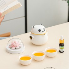 月滿桂香時(shí)，把團(tuán)圓揉進(jìn)晚風(fēng)里，熊貓茶具套組
